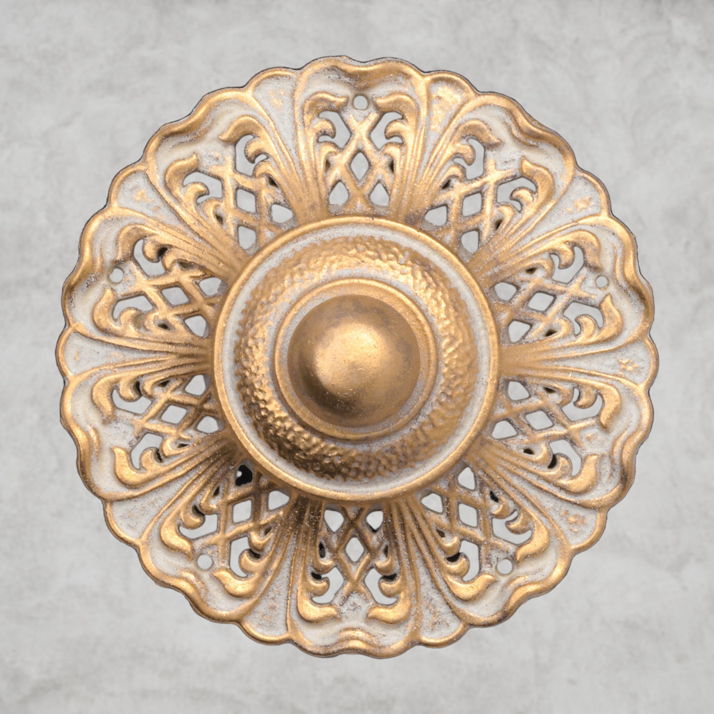 Milano Chandelier 24"